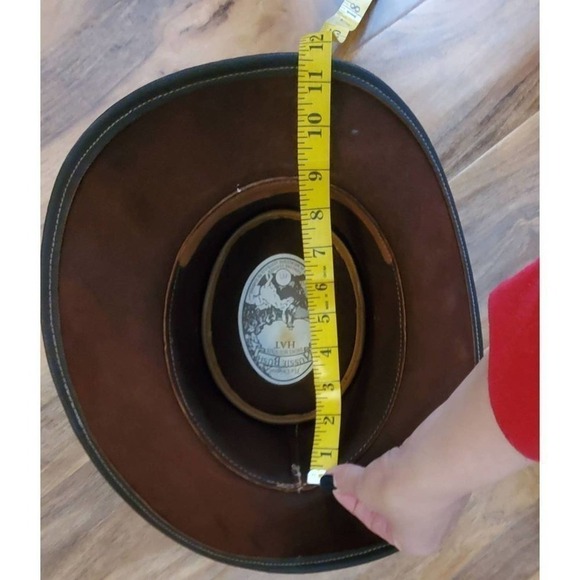 Original Aussie bush leather cowboy hat Medium Brown. Outdoors. Outback. Country - Picture 4 of 12